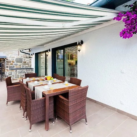 Embil Villa